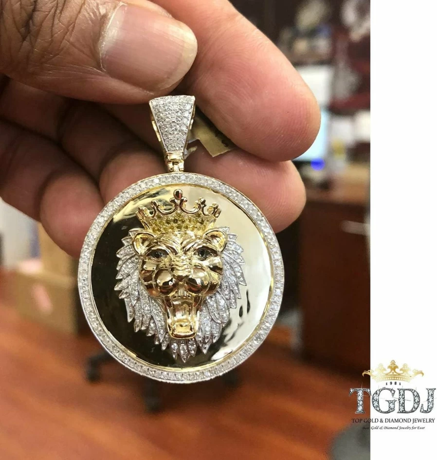 TGDJ 10K Yellow Gold Lion King Medallion Pendant with Canary and White Diamonds (0.97Ct, 2 Inches)