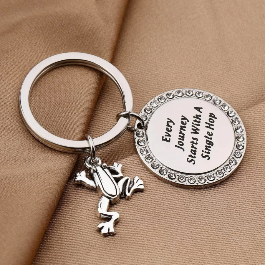 "TTJHGYQO Frog Keychain - Inspirational 'Every Journey Starts With a Single Hop' Gift for Frog Lovers, Animal Jewelry Collectors"