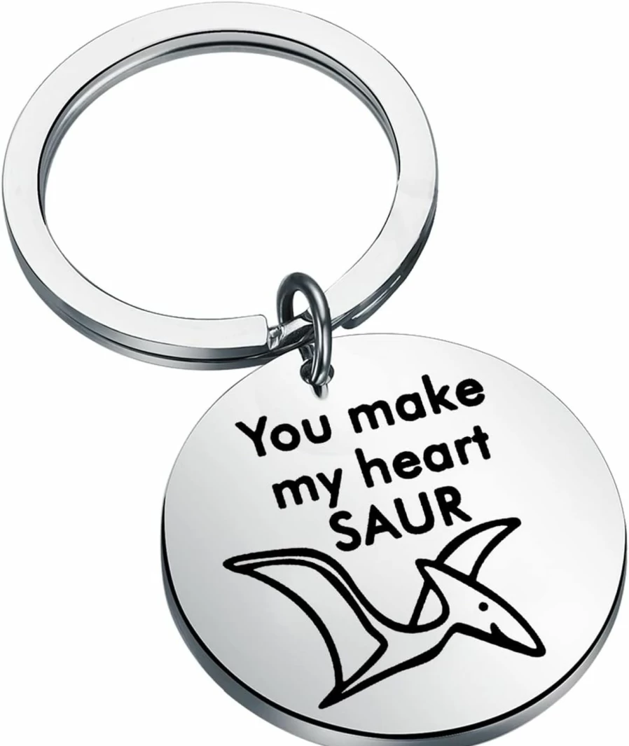 KUIYAI Dinosaur Keychain Couple Gift - Flying Dinosaur Heart Saur Gift for Him Her, Romantic Dinosaur Lovers Present